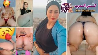 قحبة عربية من الاسماعيلية  طيازها حلوى اوي تنيك روحها بخيار بلدي تخين اوي سكس داخل الحمام